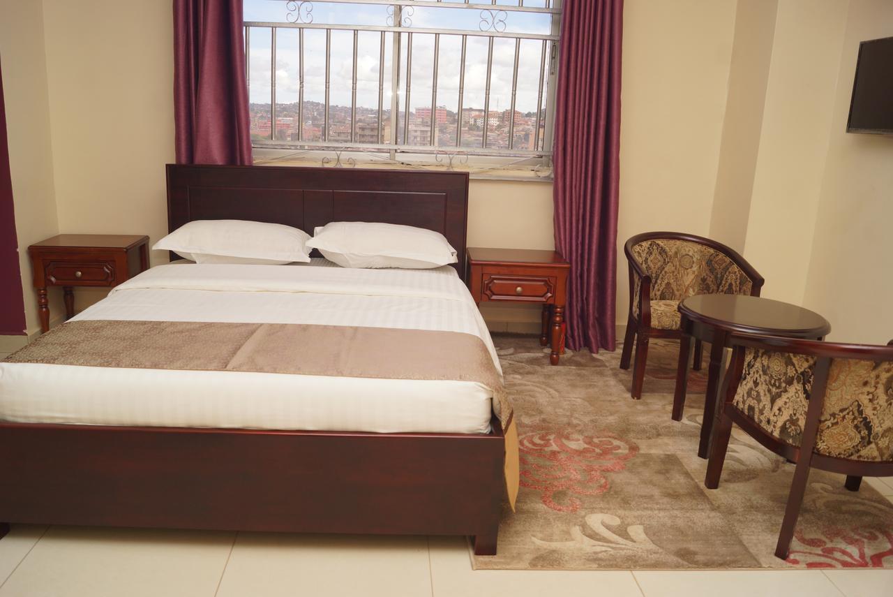 Diamonds Hotel Kampala Eksteriør billede